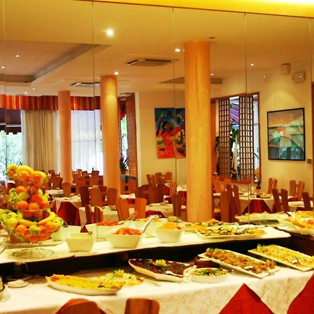 Hotel Bengasi Ρίμινι Εξωτερικό φωτογραφία