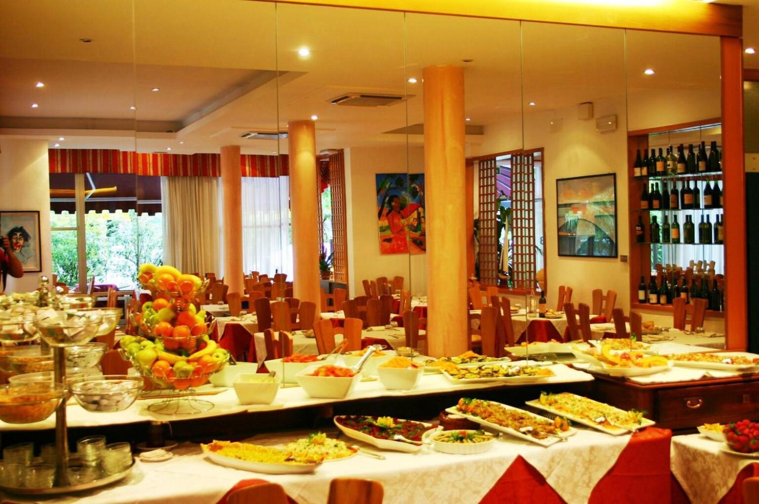 Hotel Bengasi Ρίμινι Εξωτερικό φωτογραφία