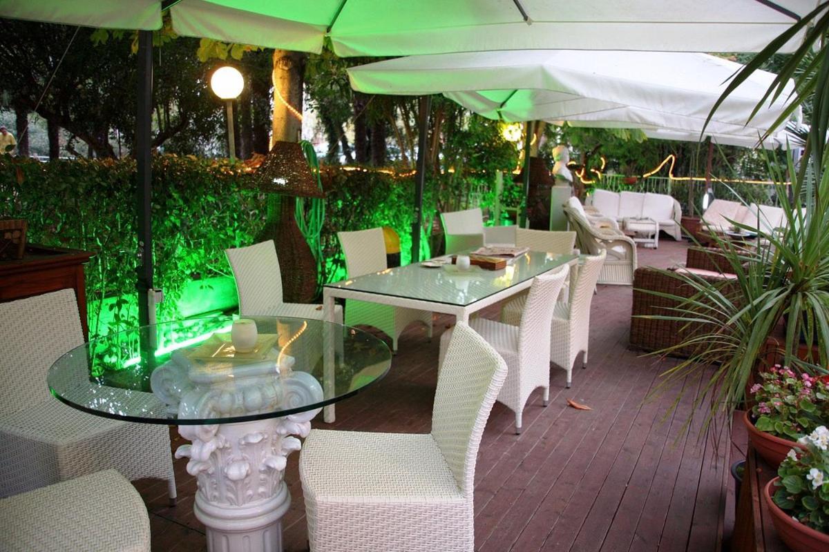 Hotel Bengasi Ρίμινι Εξωτερικό φωτογραφία