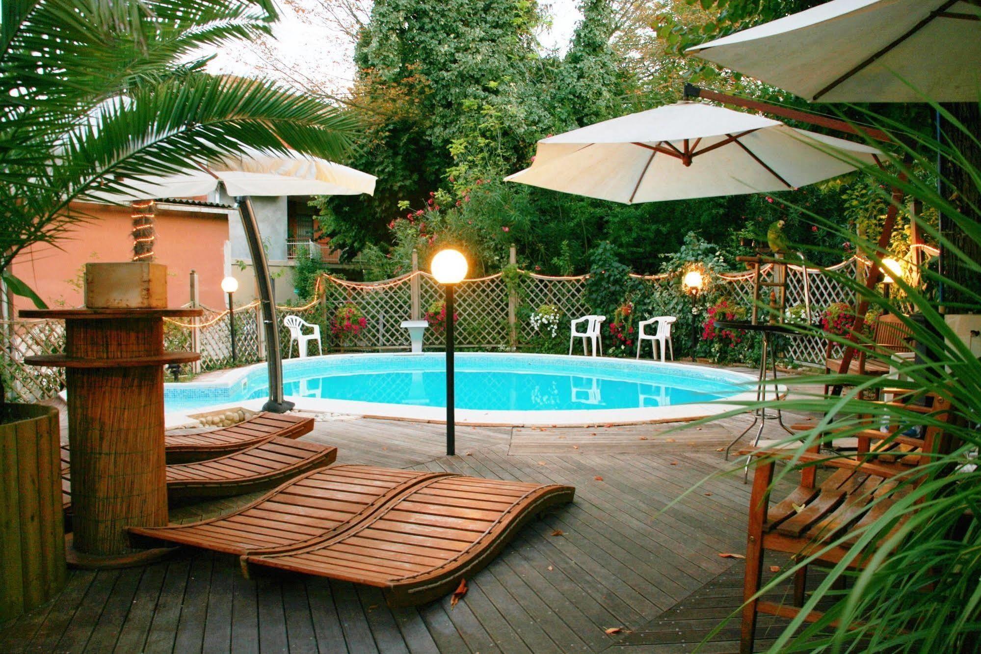 Hotel Bengasi Ρίμινι Εξωτερικό φωτογραφία