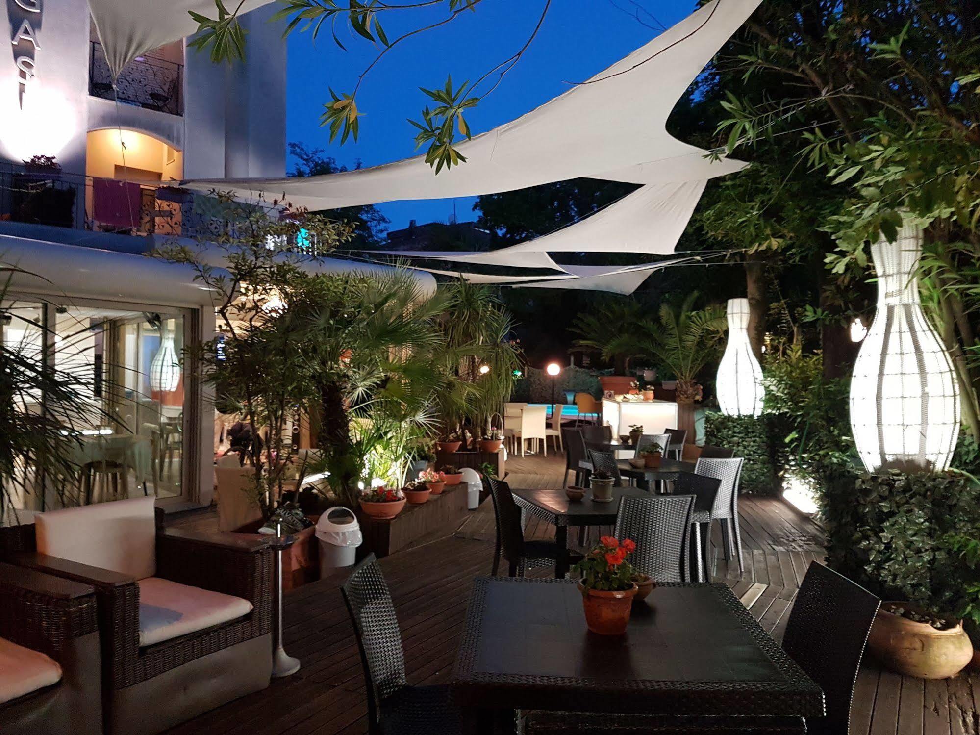 Hotel Bengasi Ρίμινι Εξωτερικό φωτογραφία